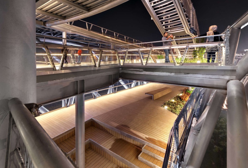 Illustration for article titled The World's Best Pedestrian Bridge and 7 More Stunning Urban Structures